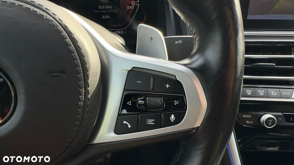 BMW Seria 8 - 31