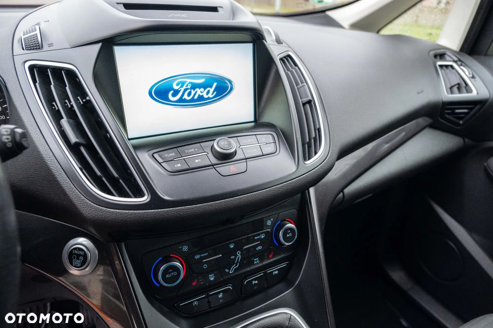 Ford Grand C-MAX - 32