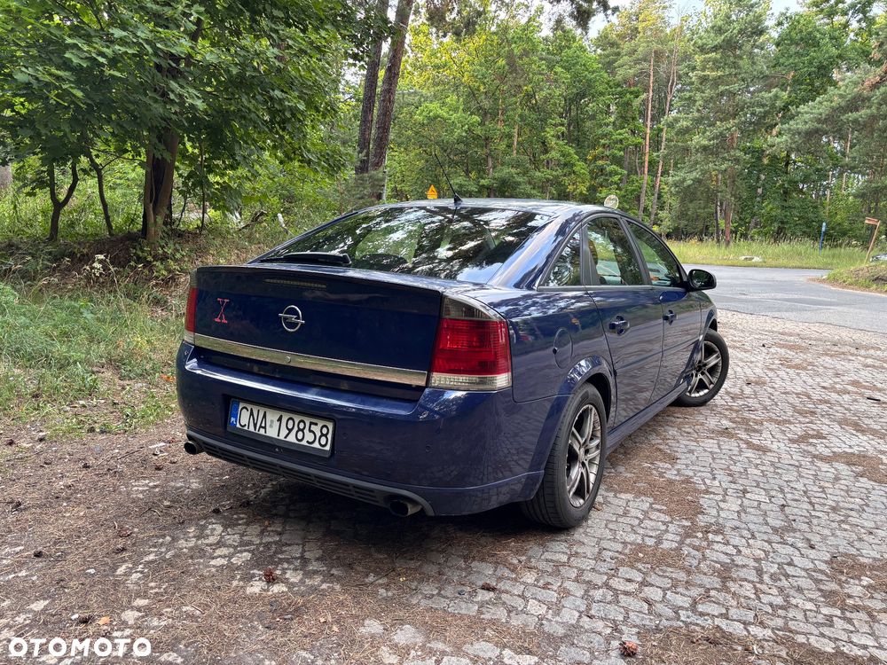 Opel Vectra 2.2 - 4