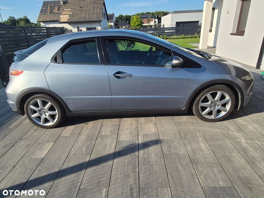Honda Civic 1.8 Comfort - 9