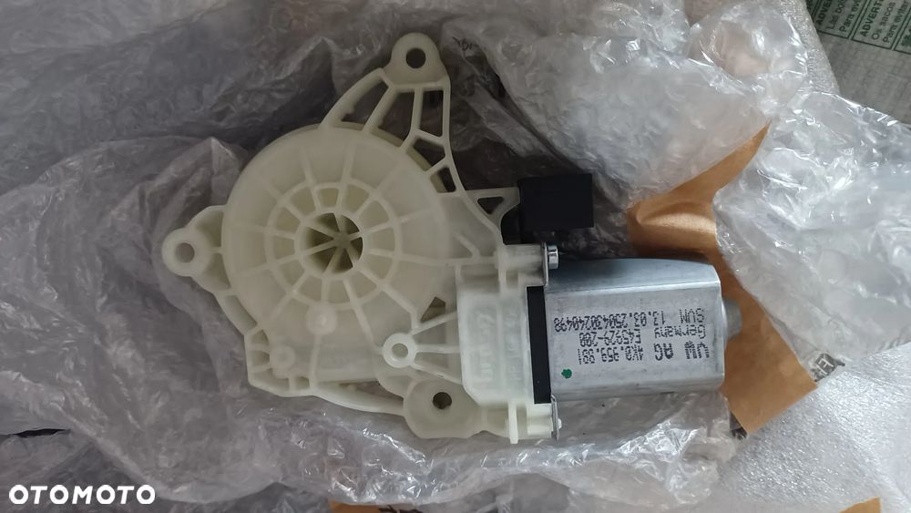 VW AUDI SKODA SEAT SILNICZEK SZYBY NOWY ORYGINAŁ 4K0959881