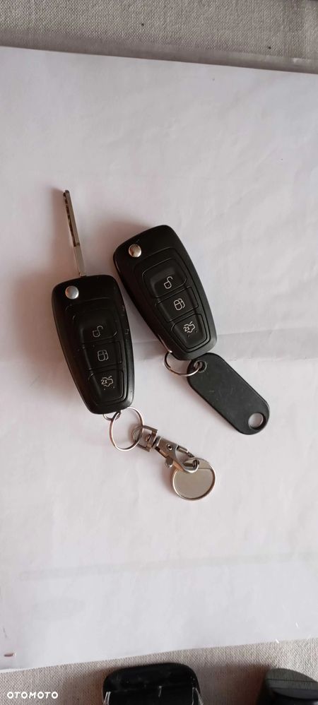 Ford C-MAX 1.6 TDCi Start-Stop-System SYNC Edition - 23