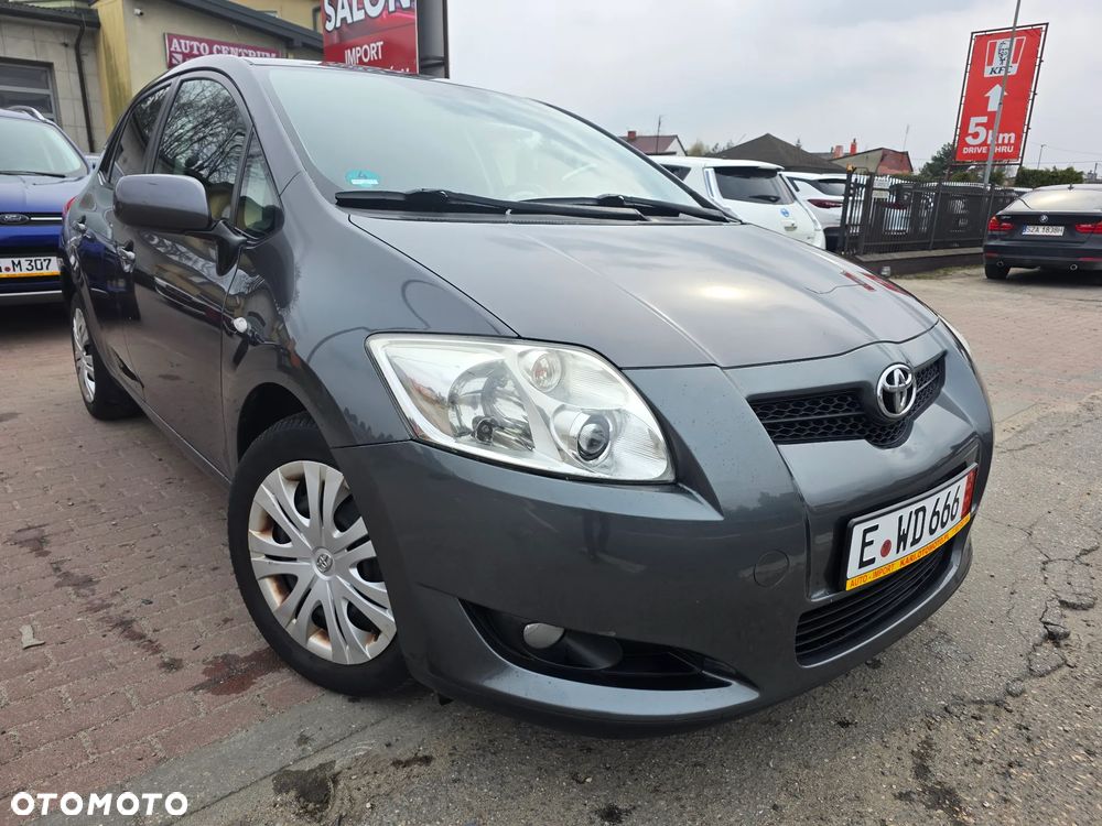 Toyota Auris 1.6 VVT-i Executive - 2