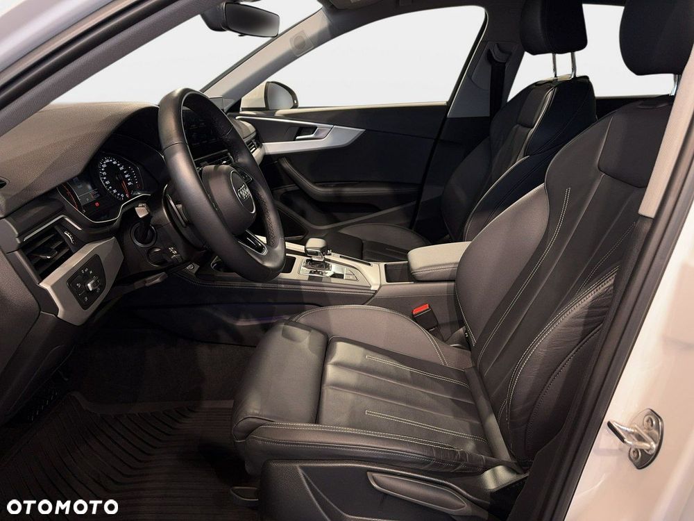 Audi A4 Limousine - 13