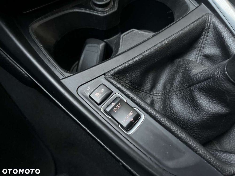 BMW Seria 1 116d Sport Line - 14