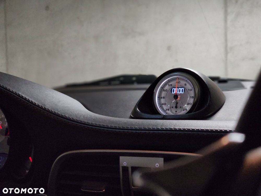 Porsche 911 Carrera S - 28