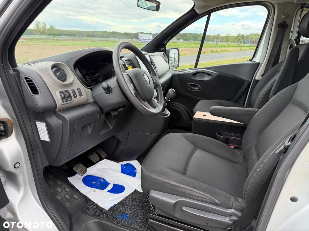 Renault Trafic - 10