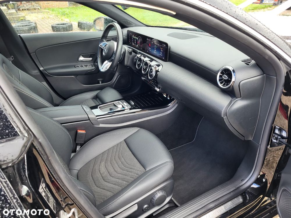Mercedes-Benz CLA - 15