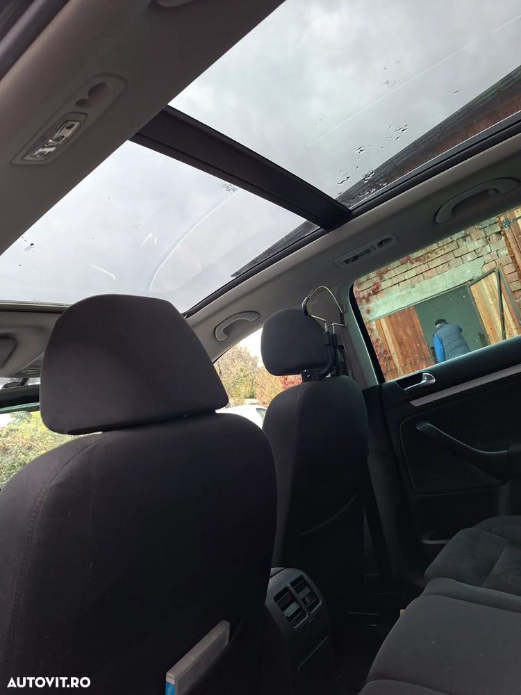 Volkswagen Golf 2.0 TDI Highline DSG - 9