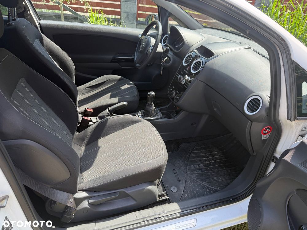Opel Corsa 1.4 16V Edition - 35
