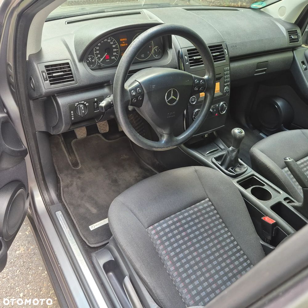 Mercedes-Benz Klasa A 160 BlueEFFICIENCY Special Edition - 6
