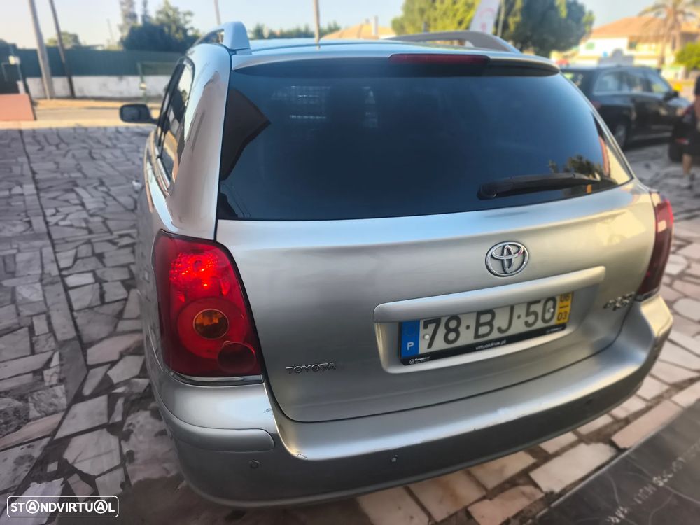 Toyota Avensis SW 2.2 D-4D Sol High P. - 4