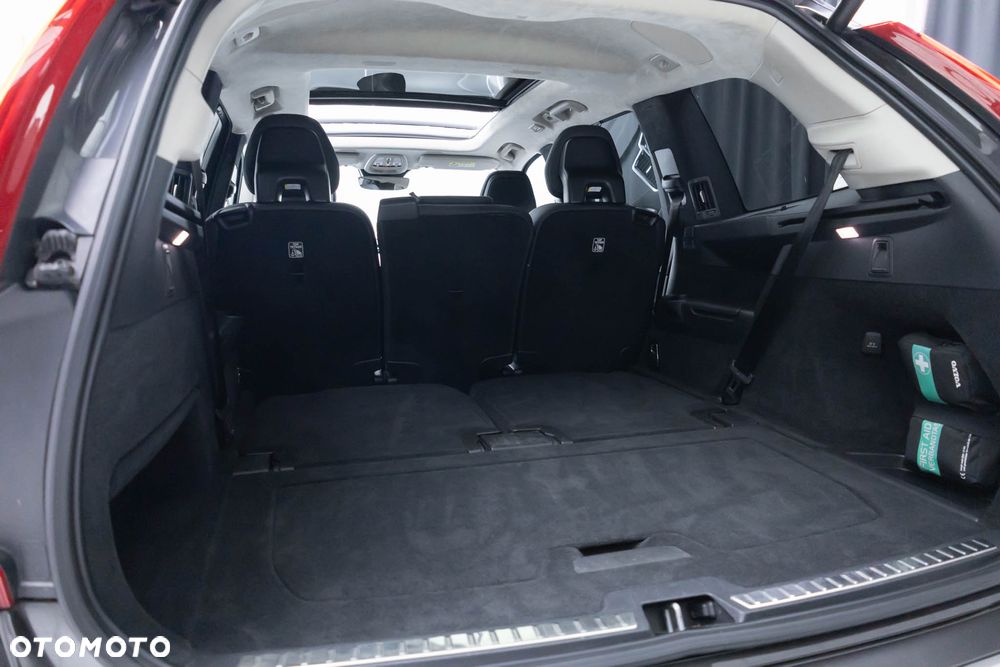 Volvo XC 90 B5 D AWD Ultimate Dark - 39