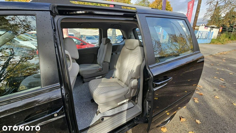 Kia Carnival - 23