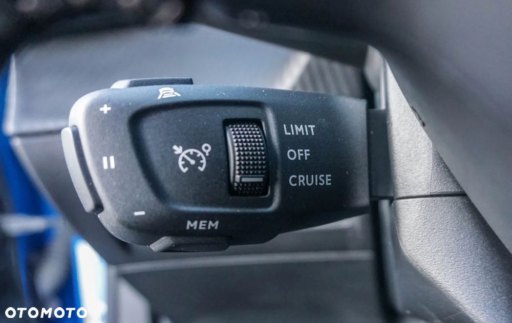 Peugeot 2008 1.2 PureTech Allure Pack S&S EAT8 - 14