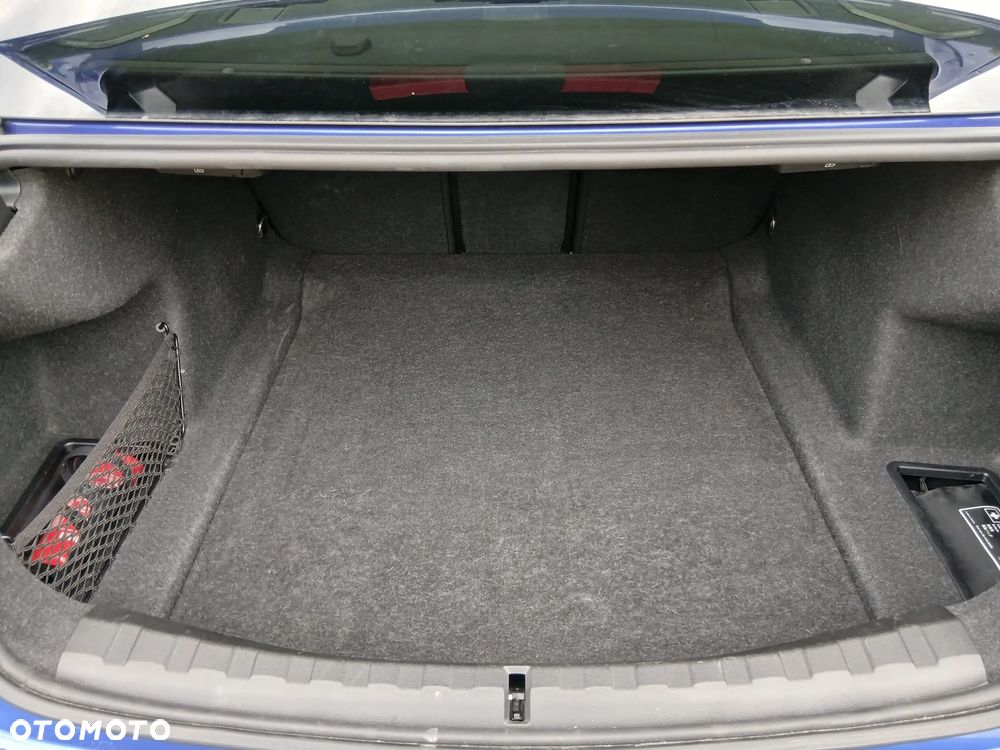 BMW Seria 3 320i M Sport - 24