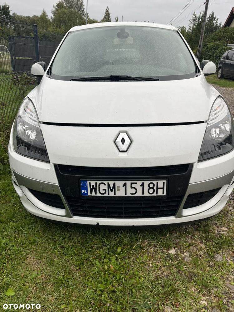 Renault Scenic - 1