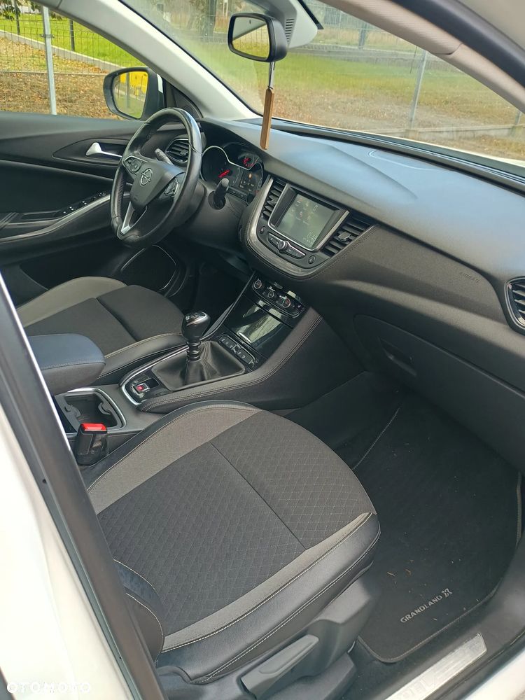 Opel Grandland X - 19