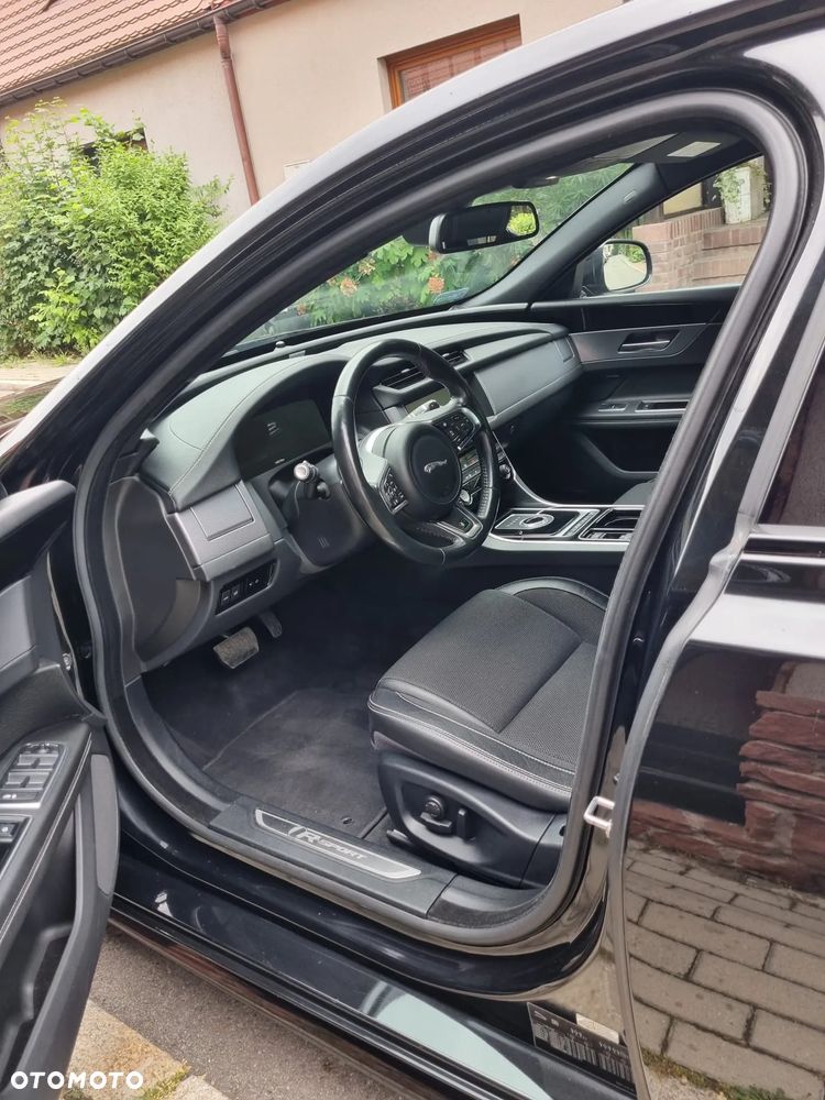 Jaguar XF 2.0 i4D R-Sport - 10