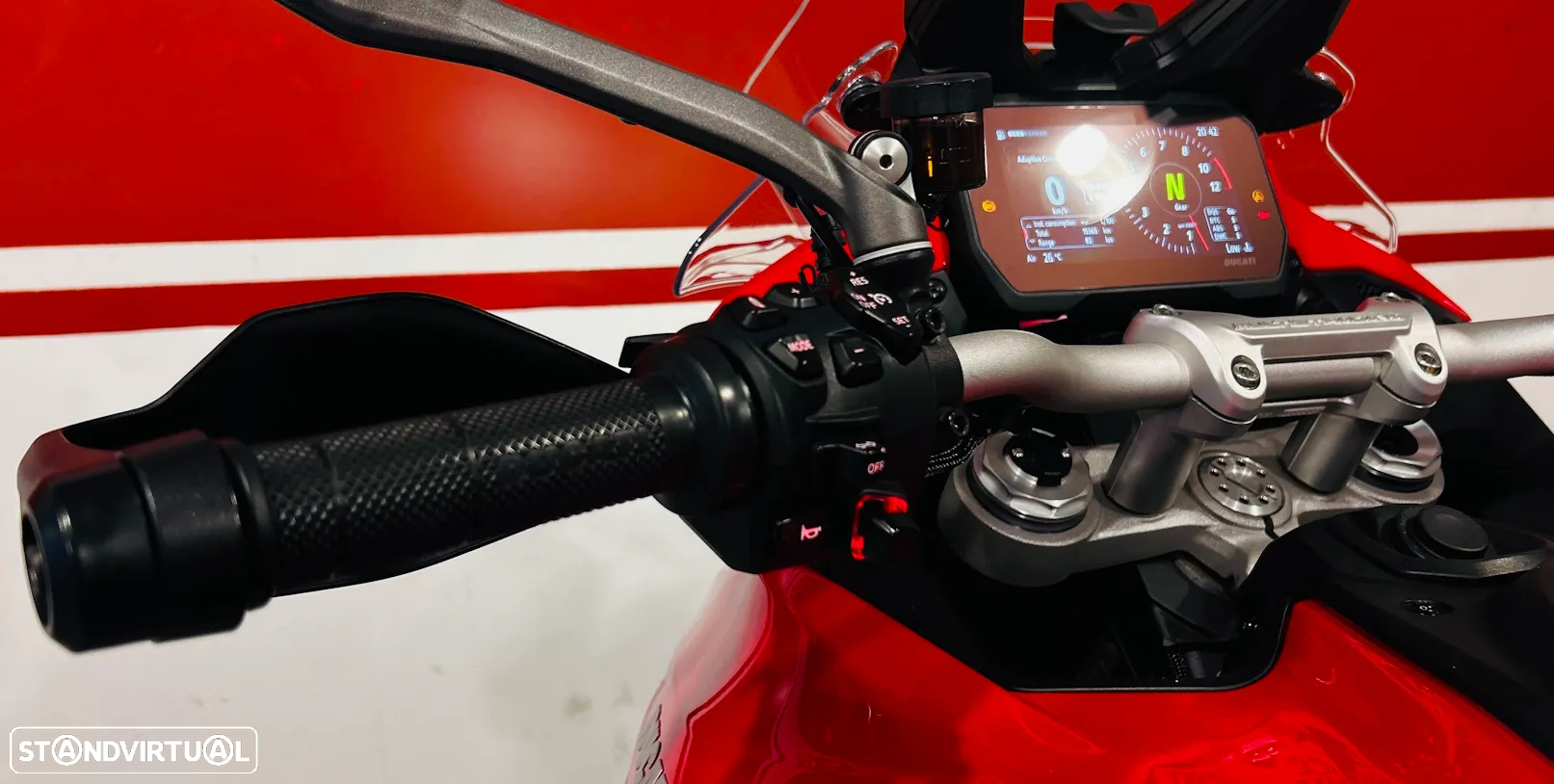 Ducati Multistrada V4 S Full Red - 16