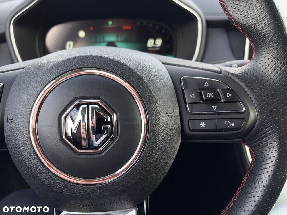 MG HS 1.5 T-GDI Excite DCT - 12