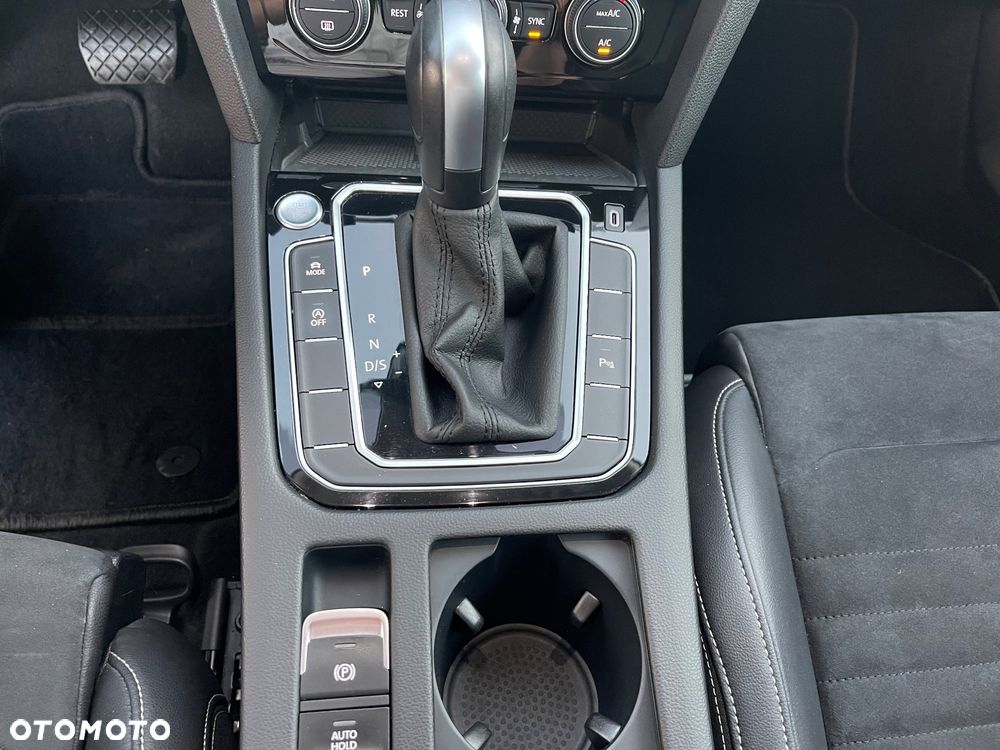 Volkswagen Passat 2.0 TDI 4Mot Elegance DSG - 21
