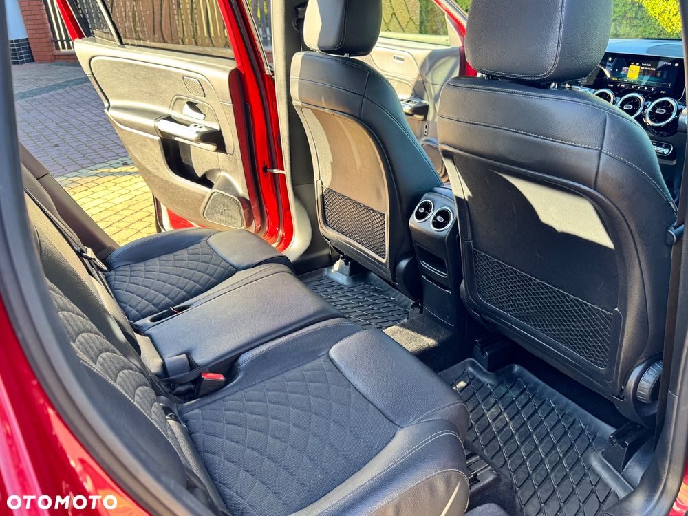 Mercedes-Benz GLB 220 d 4Matic 8G-DCT Progressive - 23