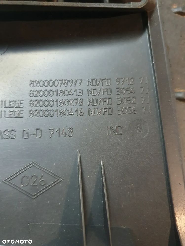 RENAULT MEGANE 2 BLENDA PLASTIK RAMKA OBUDOWA EKRANU WYŚWIETLACZA 82000078979 - 5