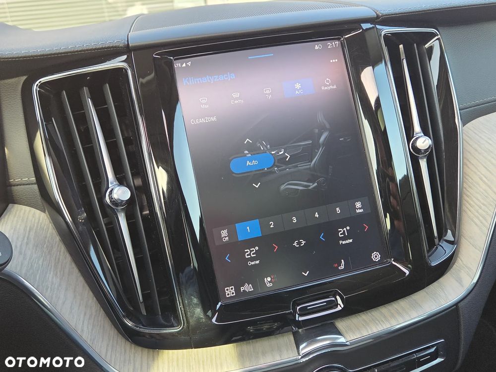 Volvo XC 60 D4 AWD Inscription - 19