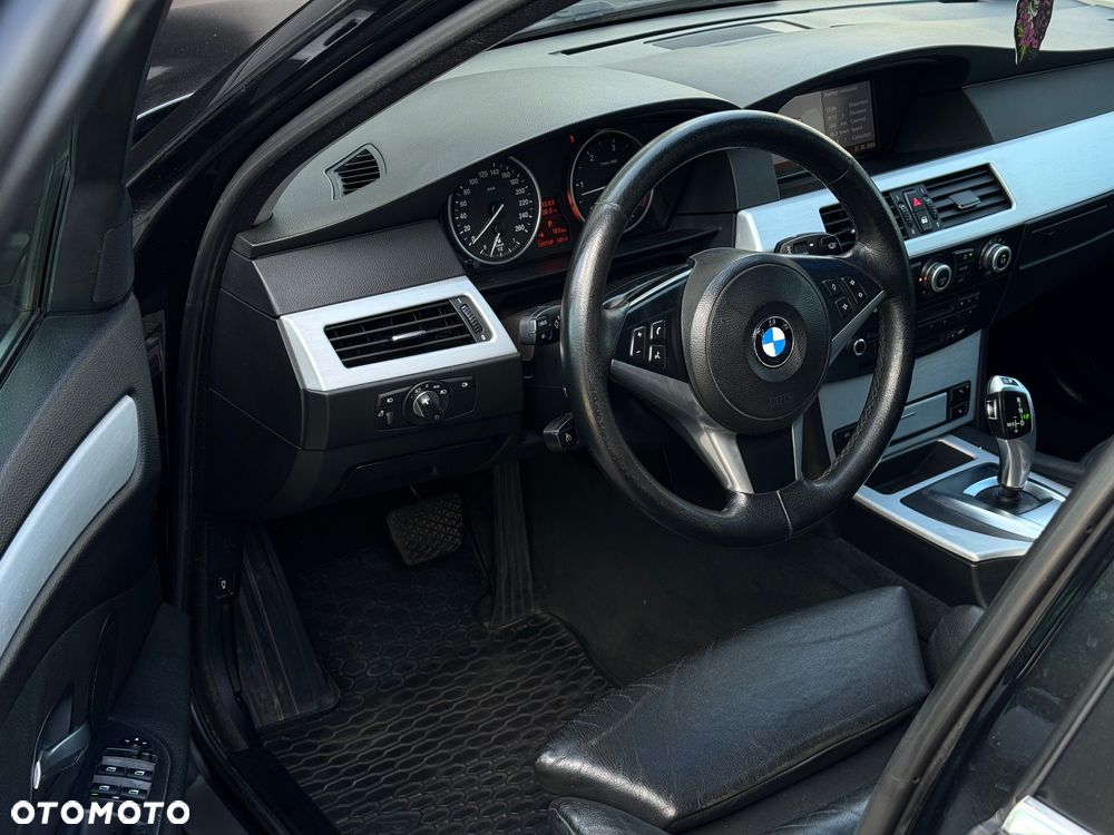 BMW Seria 5 535d - 19