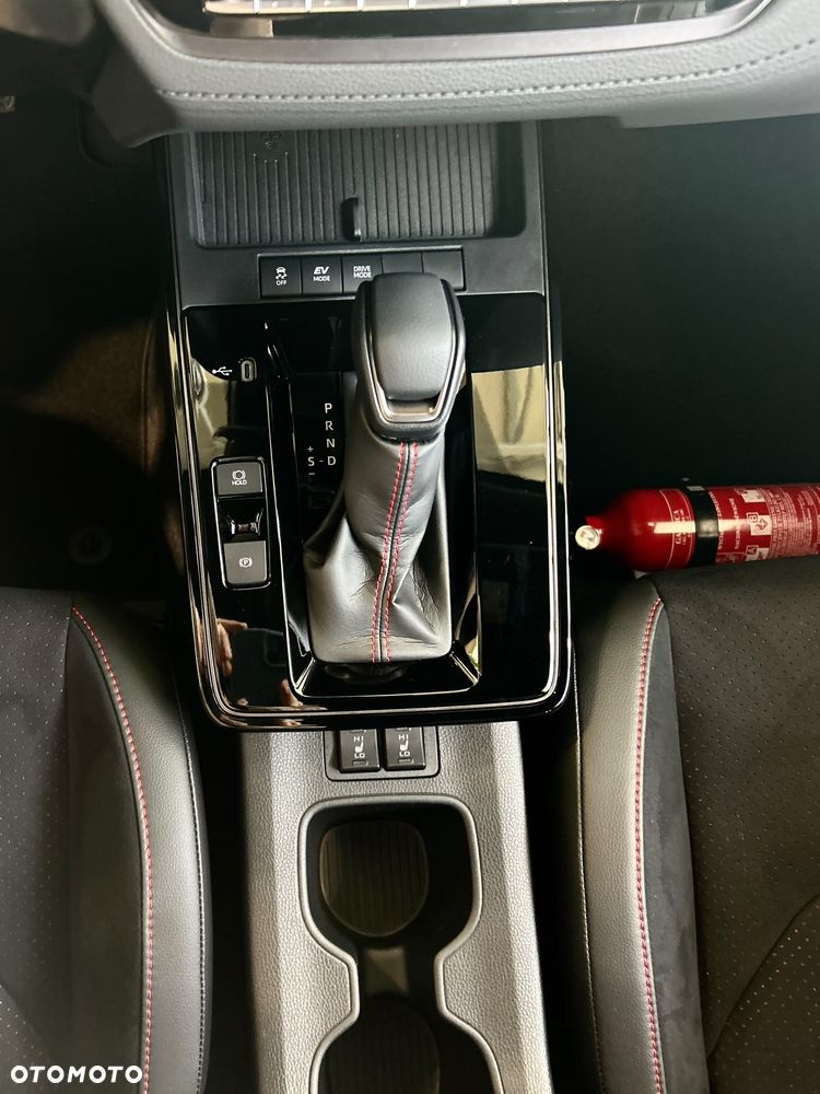 Toyota Corolla Cross - 19