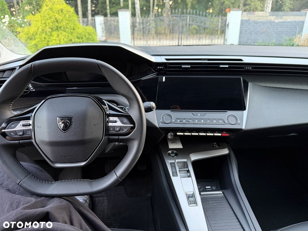 Peugeot 408 - 3