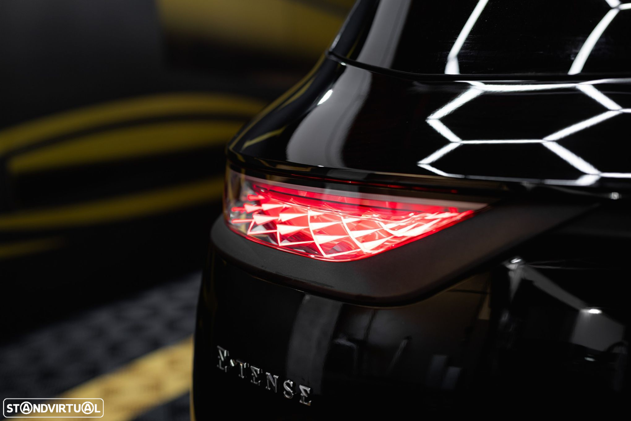 DS DS7 Crossback E-Tense Performance Line+ EAT8 - 11