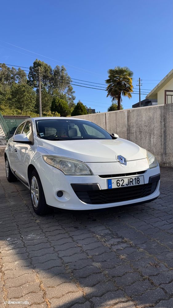 Renault Mégane 1.5 dCi Confort - 1