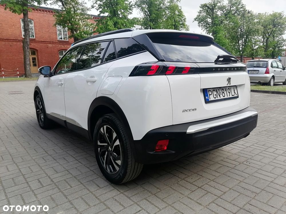 Peugeot 2008 1.5 BlueHDi Allure S&S - 10