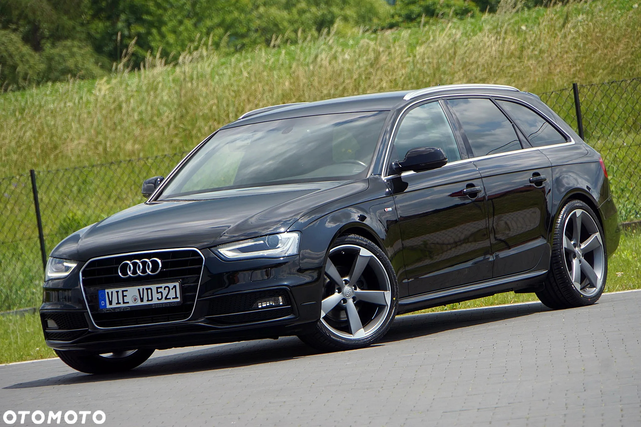 Audi A4 Avant 2.0 TDI DPF clean diesel S line Sportpaket - 3