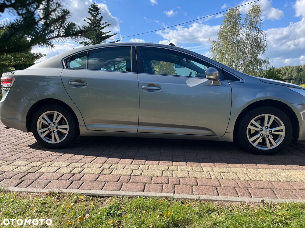 Toyota Avensis 2.0 D-4D Sol - 7