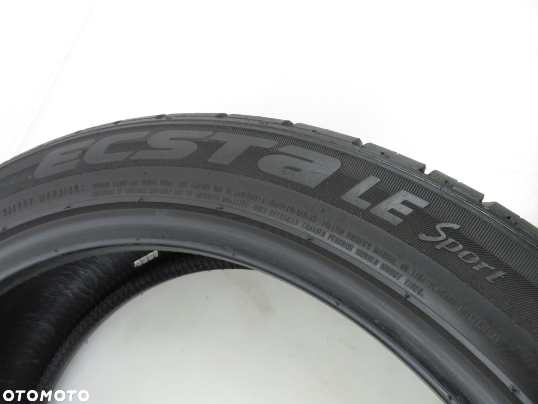 225/45R19 OPONA LETNIA Kumho Ecsta LE Sport 96Y XL dot: 1614 - 6