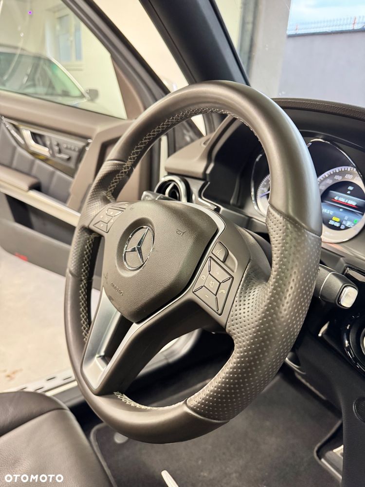 Mercedes-Benz GLK 350 4Matic (BlueEFFICIENCY) 7G-TRONIC - 29