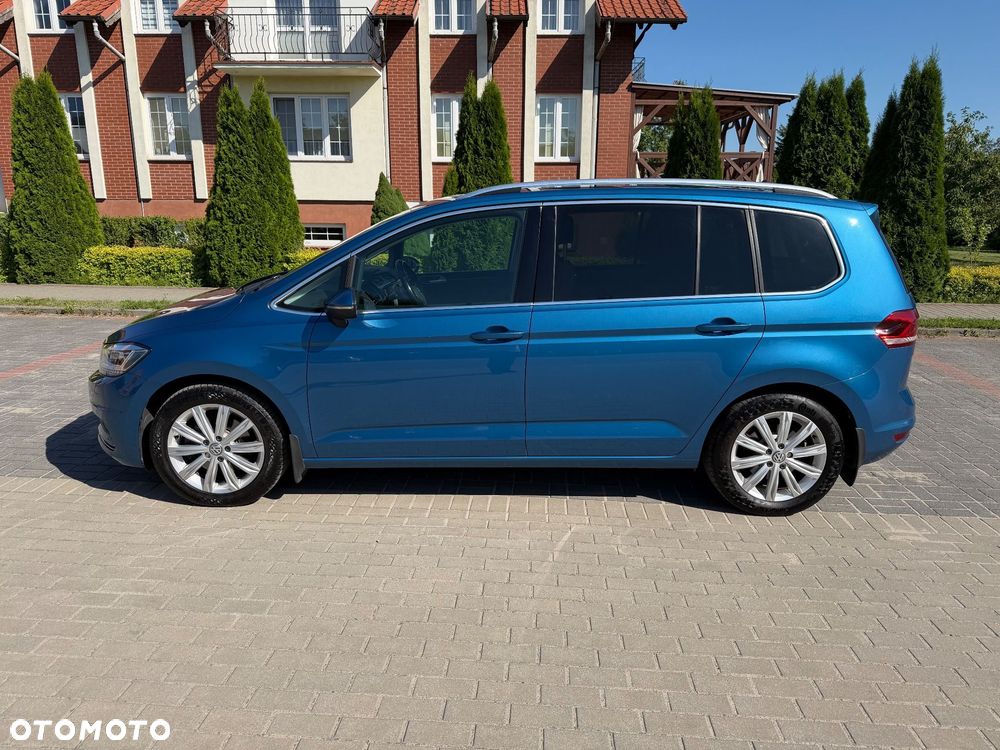 Volkswagen Touran - 4