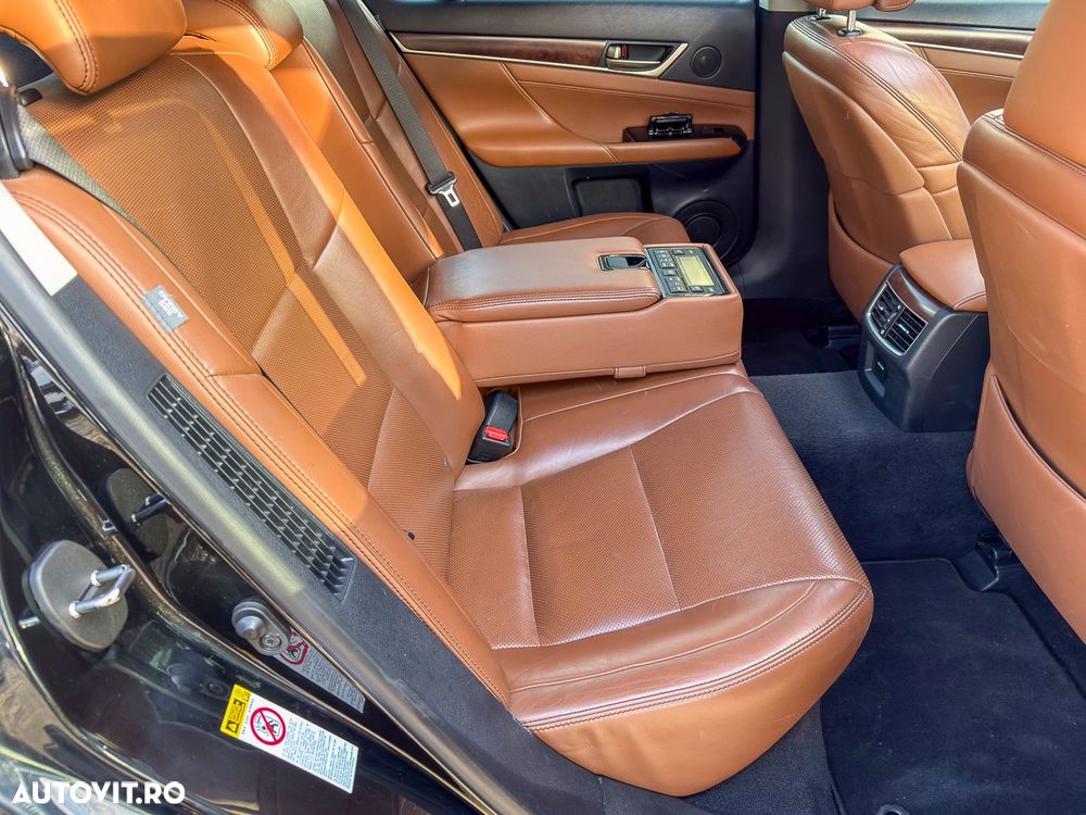 Lexus Seria GS 450h - 11