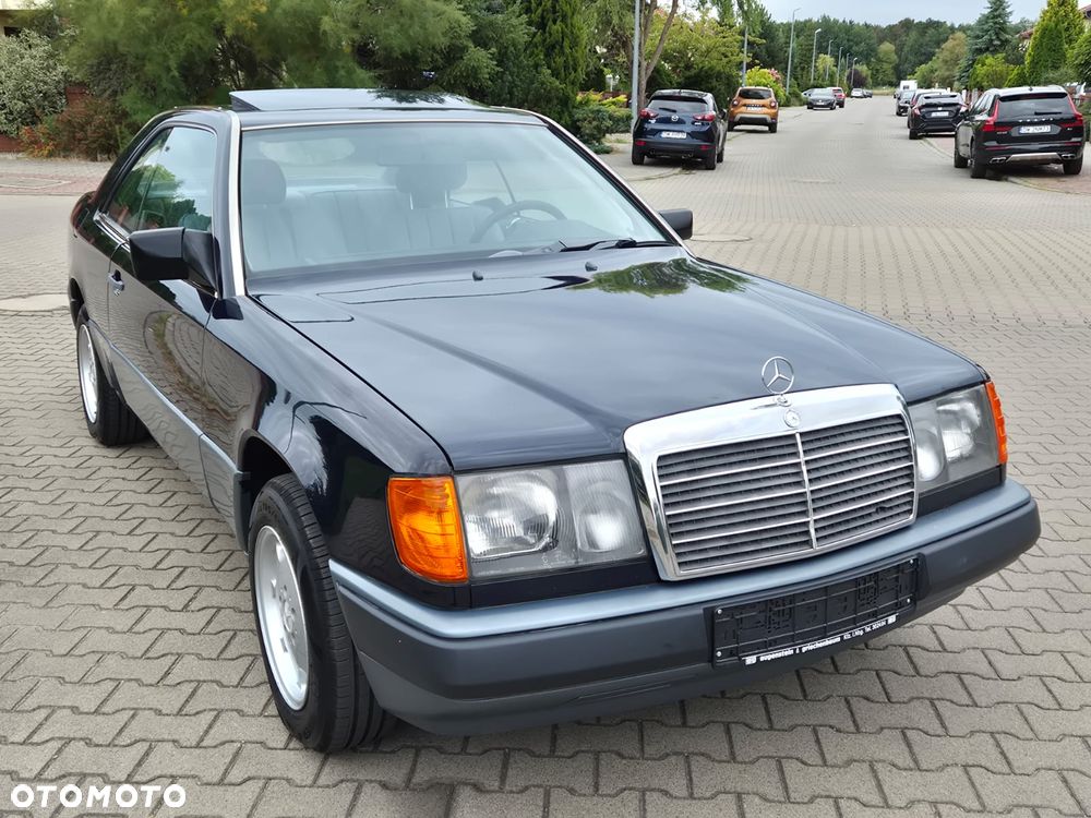 Mercedes-Benz W124 (1984-1993) - 21