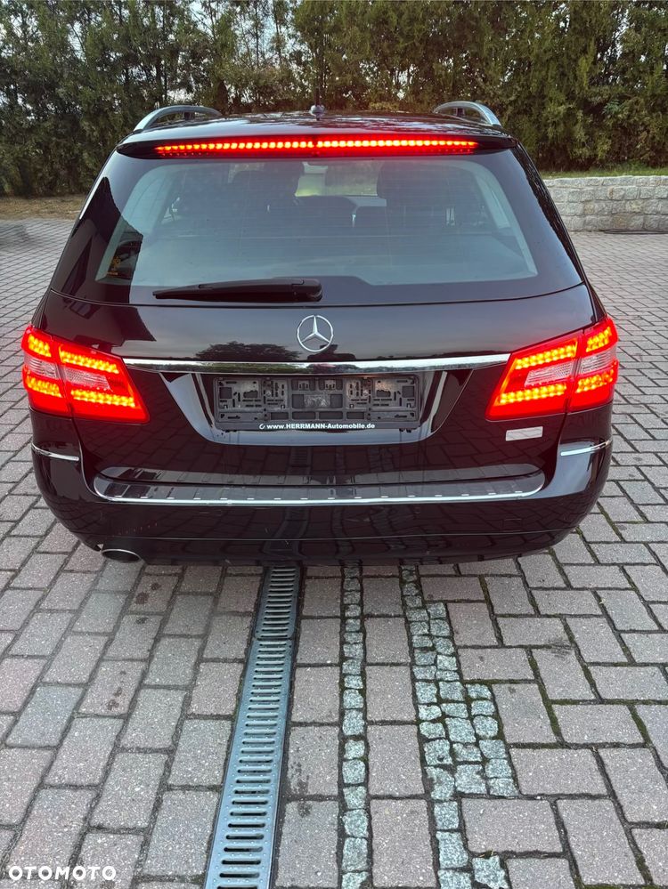 Mercedes-Benz Klasa E - 9