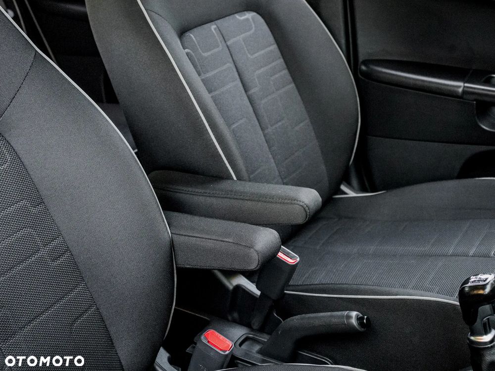 Kia Venga 1.6 CVVT Black Collection - 18