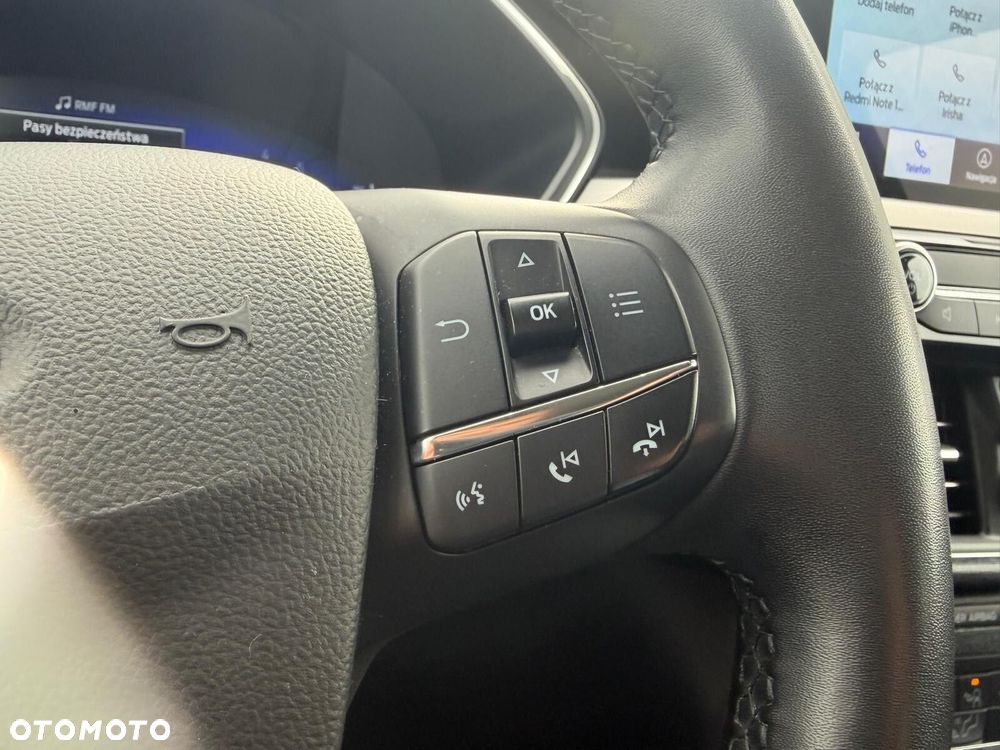 Ford Kuga - 13