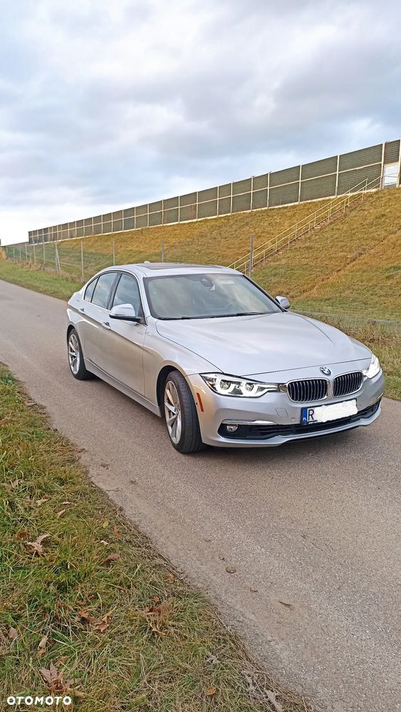 BMW Seria 3 328i xDrive Luxury Line - 4