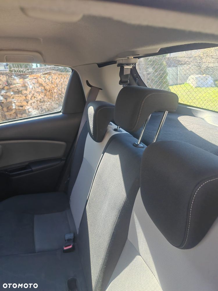 Toyota Yaris 1.5 Premium - 7