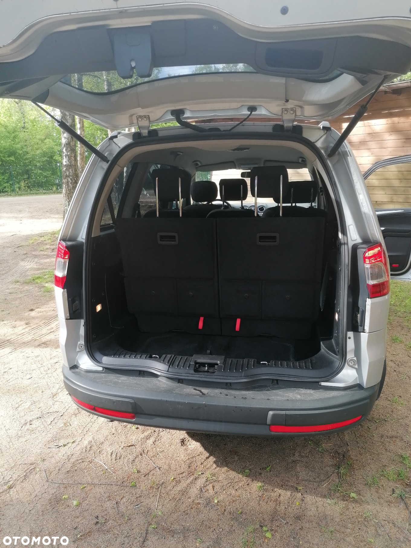 Ford Galaxy - 4