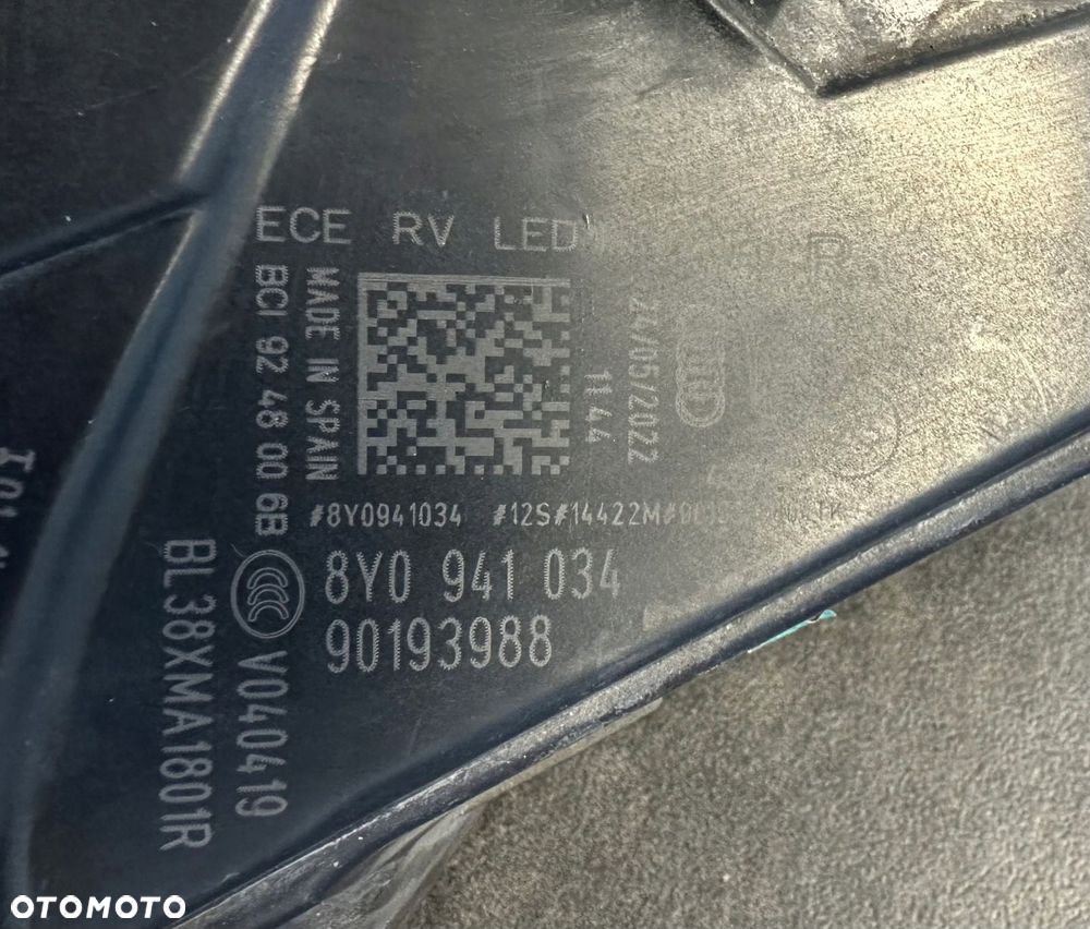 AUDI A3 8Y0 LAMPA PRAWA PRZÓD FULL LED 8Y0941034 - 12