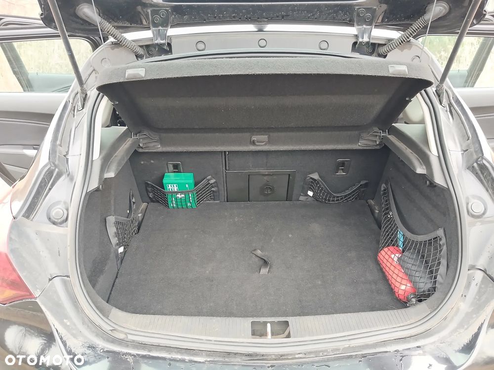 Opel Astra 2.0 CDTI DPF Cosmo - 15